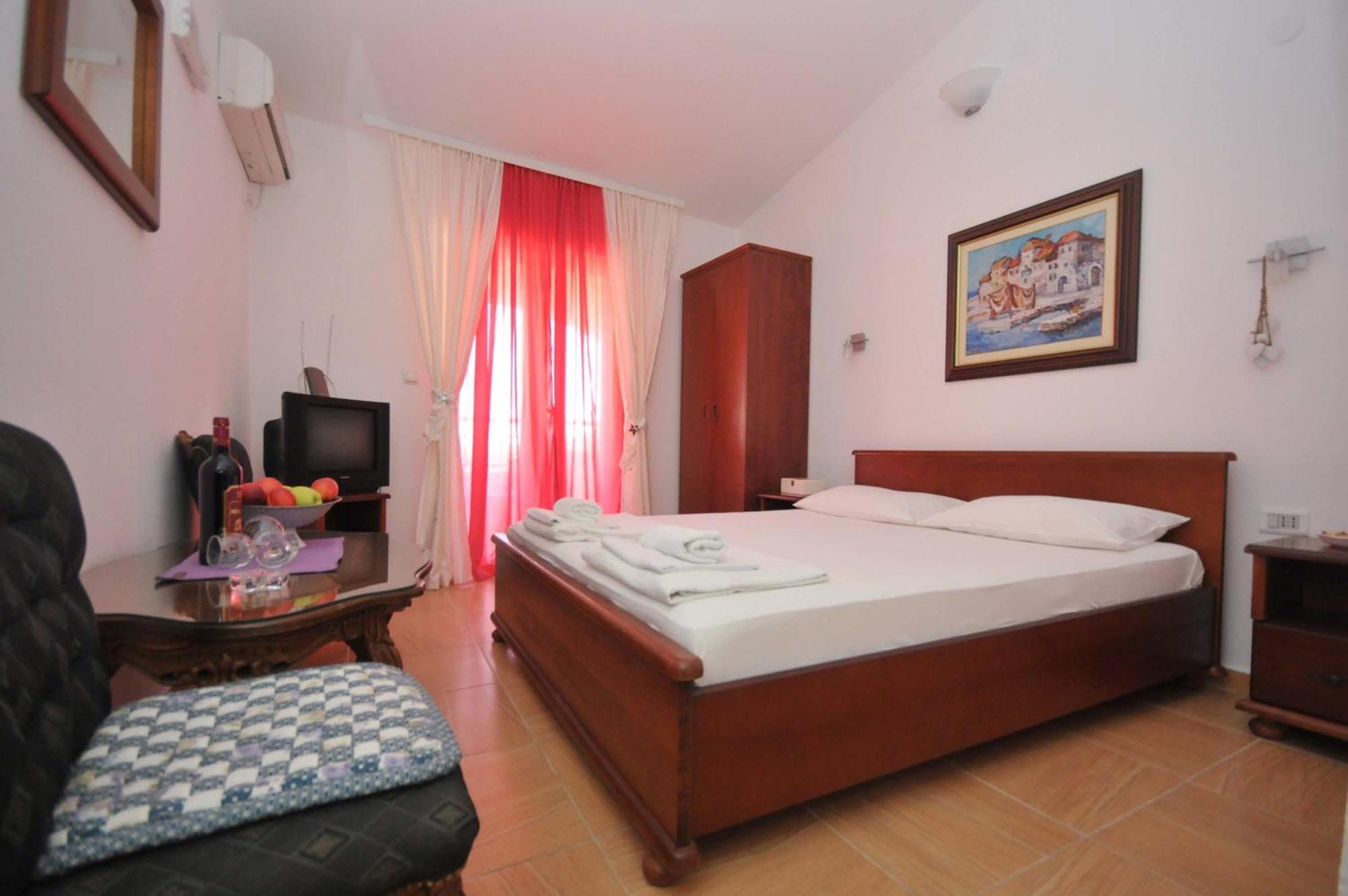 Guest House Andrea Budva Extérieur photo