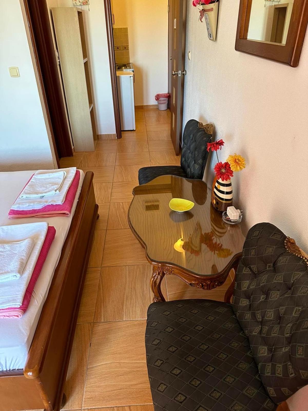Guest House Andrea Budva Extérieur photo